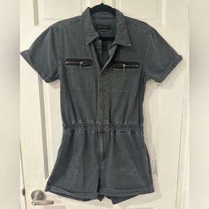 lightly used blanknyc charcoal gray collared romper with zipper and buttons
